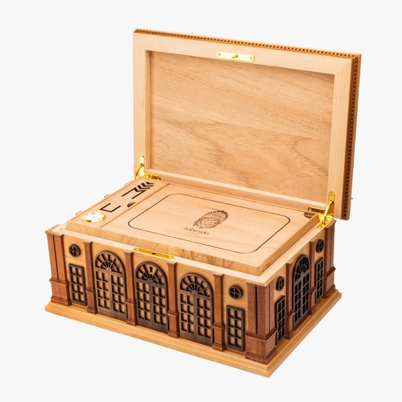 Premium Cigar Humidor
